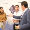 La delegada de Empleo visita Cabra para informar sobre las ayudas para el sobrecoste energético de la Junta de Andalucía